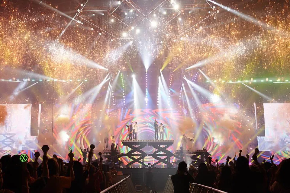 Kpoppers Academy - EXO in concert