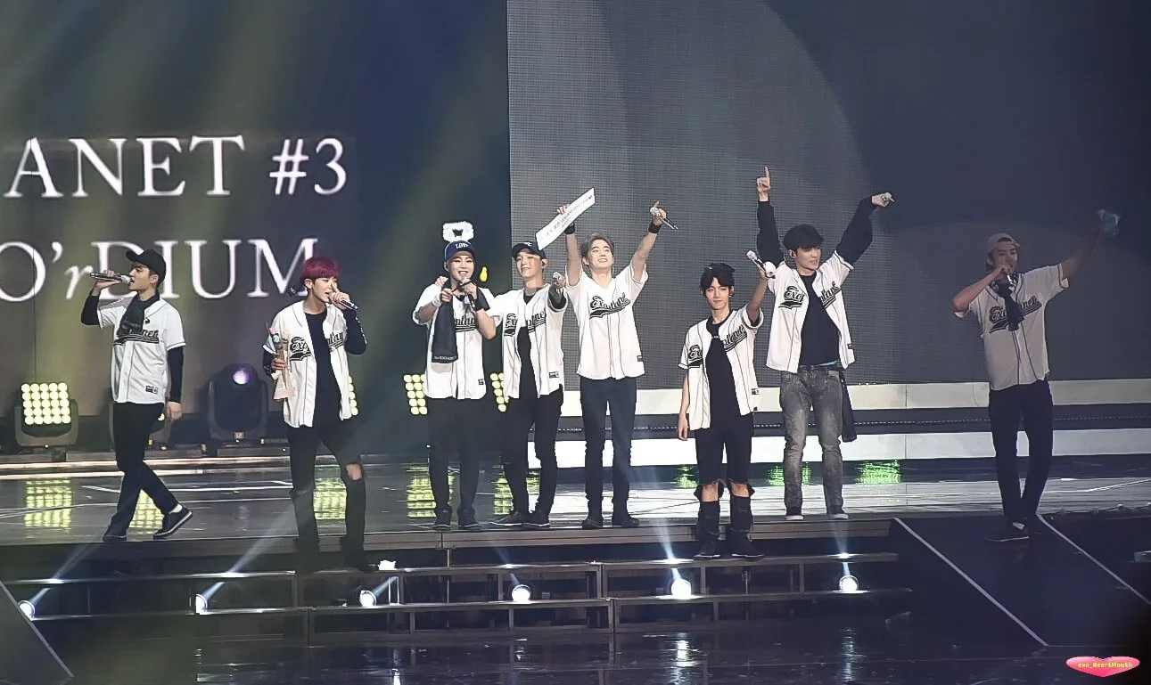 Kpoppers Academy - EXO in concert